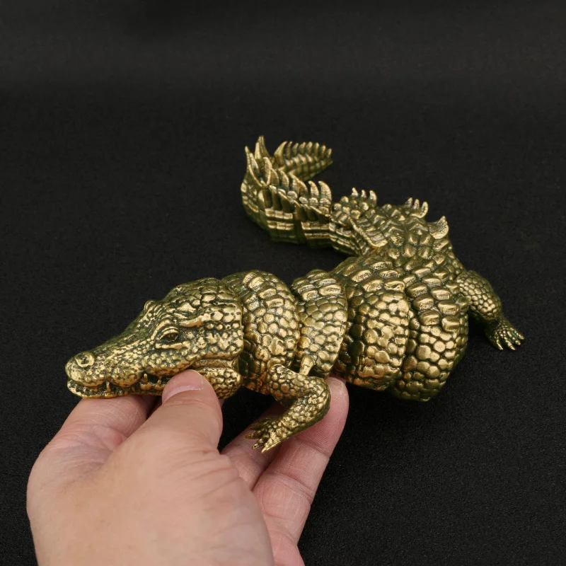 Antique Style 3D Live Crocodile Chinese Yangzi River Alligator Ornament Exhibition Hall High-End Decorative Craft Collection