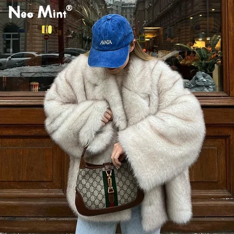 Neo Mint 2024 Winter Ins Hot Fashion Girls Oversized Gradient Fur Coat Women Thick Warm Outerwear Fluffy Faux Fox Fur Jacket