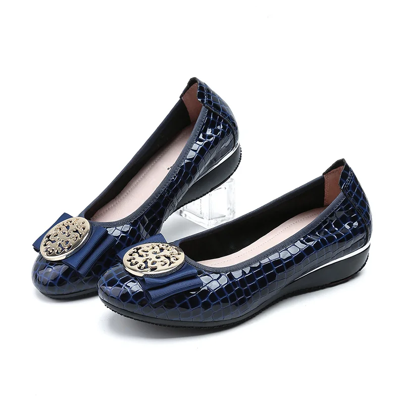 Bow Tie Slip-on Large Size Round Toe Genuine Leather Barefoot Woman Rhinestones Their Flat Shoes Women Elegant Spring and Summer