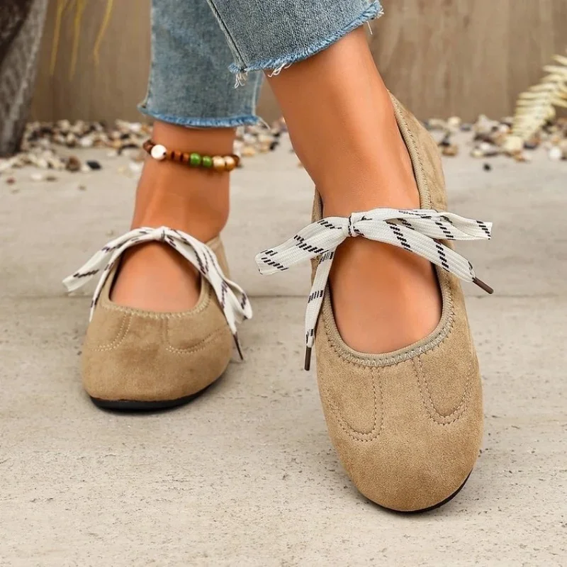 Modische neue elegante und sexy Freizeitschuhe für Damen, Frühling und Herbst, heiß begehrte bequeme flache Schuhe mit runder Spitze. – Detail 3