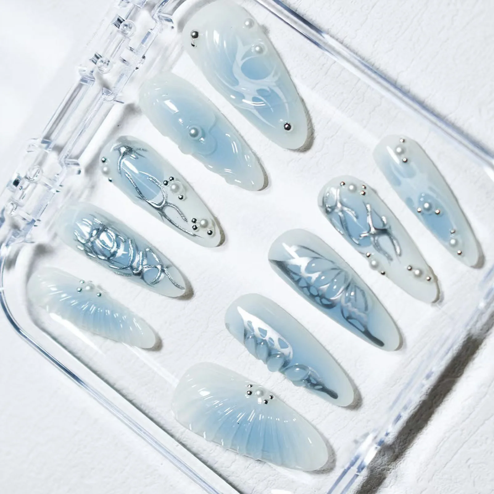 10個入り パンクスタイル ハンドメイド つけ爪 フラッシュラインストーン テクスチャードアーモンド型 付け爪 3Dレリーフフラワー スイートクール フェイクネイルチップ