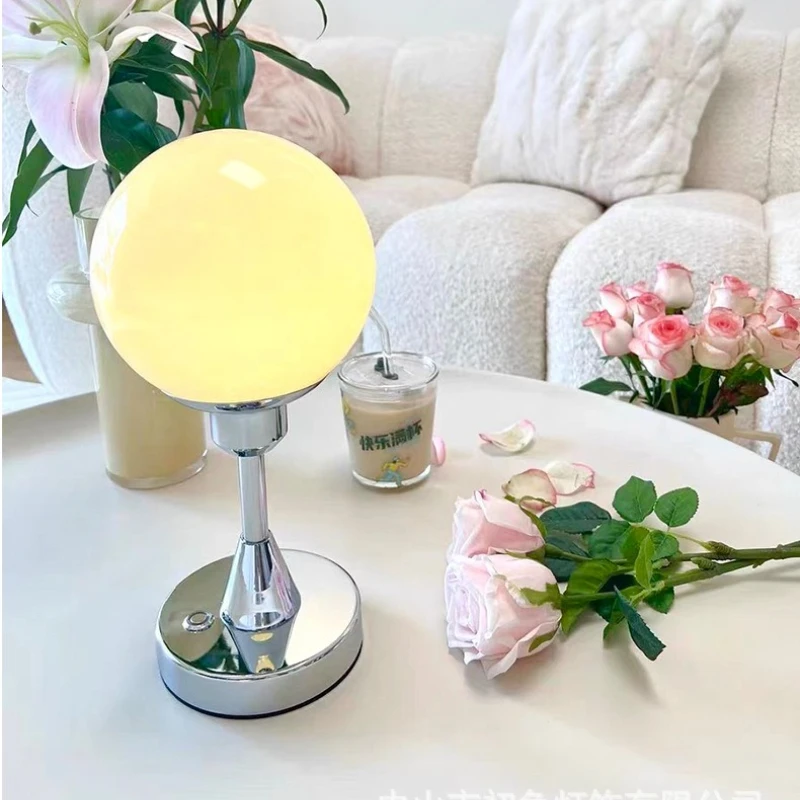 Medieval Retro Styl…