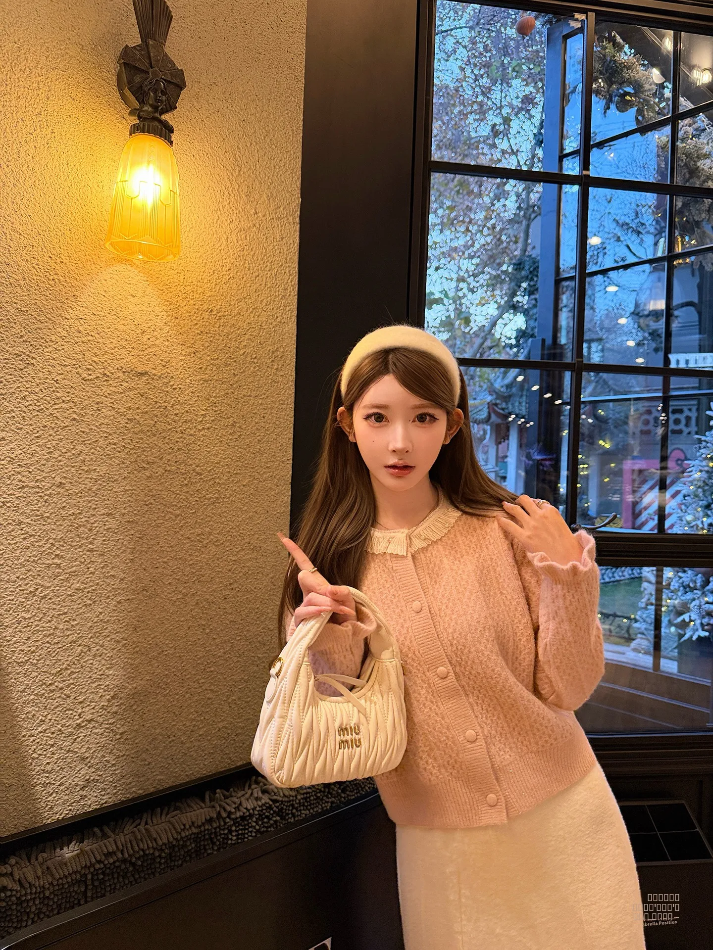 

Розовый вязаный свитер-жакет Chen DaYu для женщин: мягкая и уютная одежда для дома и улицы, осенне-зимняя модная повседневная модель с коротким рукавом