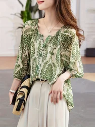 Retro floral lantern sleeves quarter sleeves loose chiffon,unique temperament small shirt V-neck print, age reducing beaut