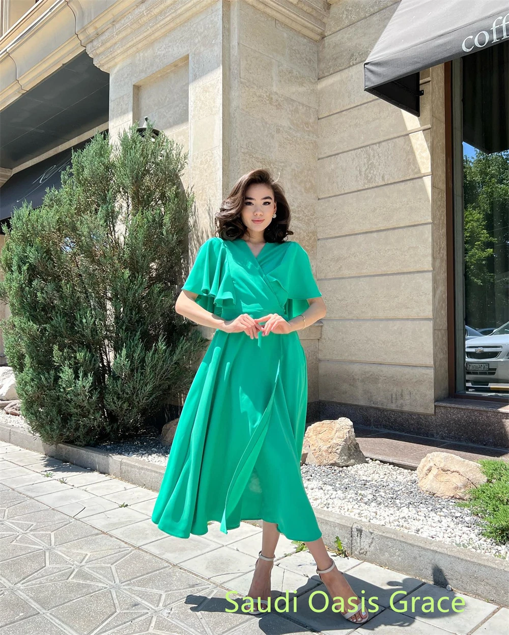 customizedCustomized Simple Green Chiffon Evening Dress Classic V-Neck Short Sleeves Homecoming Dresses Fashion Special Occasion