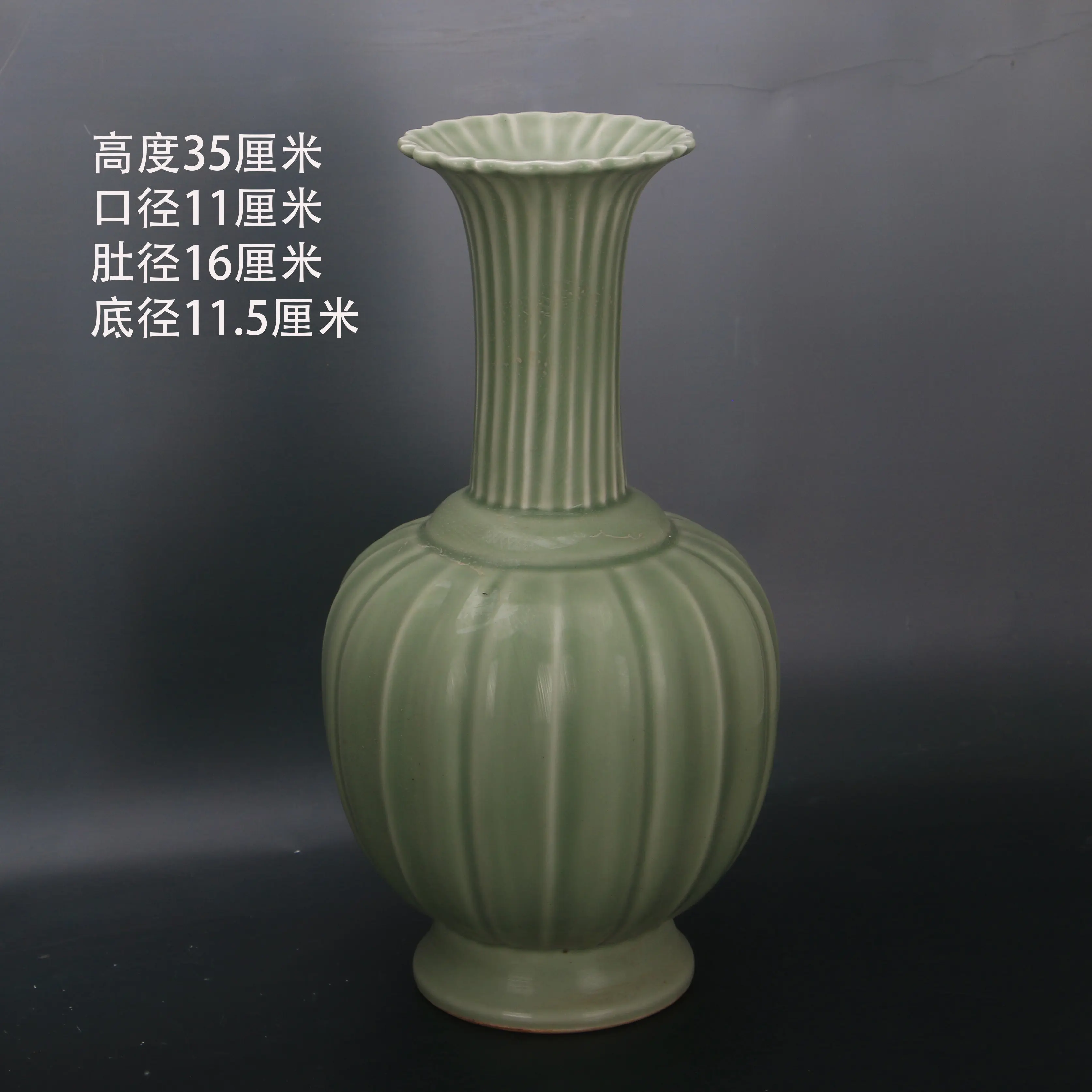 Qing Qianlong Mark Style Plum Green Melon Ribbed Vase Handmade Porcelain Home Decor Ornament
