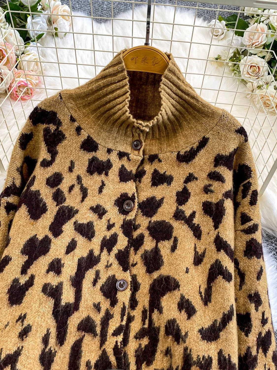 Ele Stampa leopardata Patchwork Colletto alla coreana Maglieria da donna allentata Capispalla invernale morbido Maglione lungo dimagrante