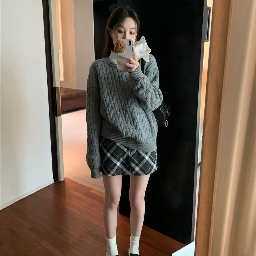 Korean Trendy Personality, Lazy Style Soft and Waxy Long-sleeved Sweater Women Autumn Loose Twist Knitted Sweater Y2K Outer Top