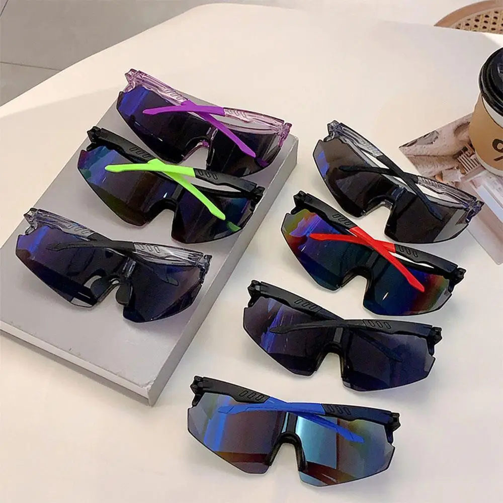 Occhiali da guida da campeggio per golf all'aperto Nuovi occhiali da sole sportivi oversize Occhiali da sole da ciclismo antisabbia Oculari avvolti