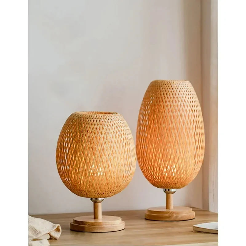 

Retro Chinese Pastoral Bamboo Weaving Table Lamp Handmade Rattan Creative Desk Lights for Bedroom Restaurant Bedside Table Light