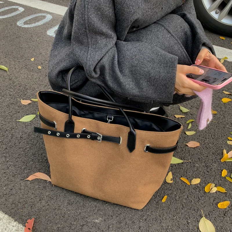 

2025 Winter Niche Vintage Tote Bag, Minimalist Top Handle Shoulder Purse, Women's Casual Day to Night Crossbody, Versatile Sling