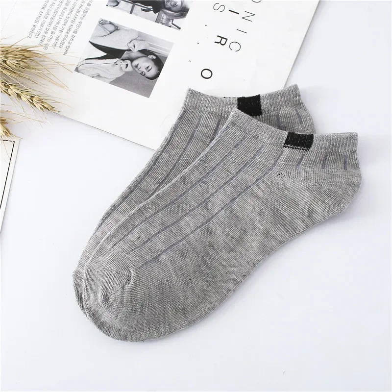 1pair Women Short Socks Set Fashion Female Girls Ankle Boat Socks Invisible Sock SlippersSummer Shallow Cut Thin and Breathable