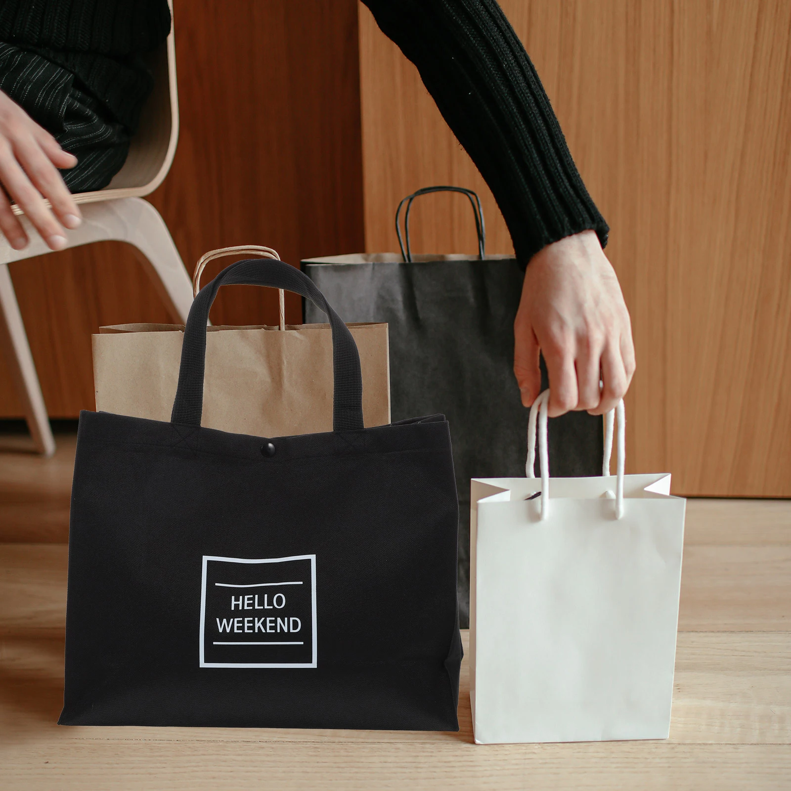 

Large Capacity Foldable Eco-Friendly Shopping Bag Simple Handbag for Daily Use in Supermarket Bedroom Living Room Kitchen