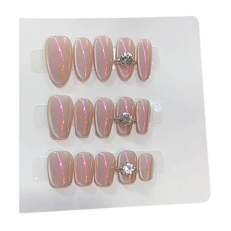 

Pure handmade phototherapy, wearing aurora rings, reusing manicures, wearing nail patches