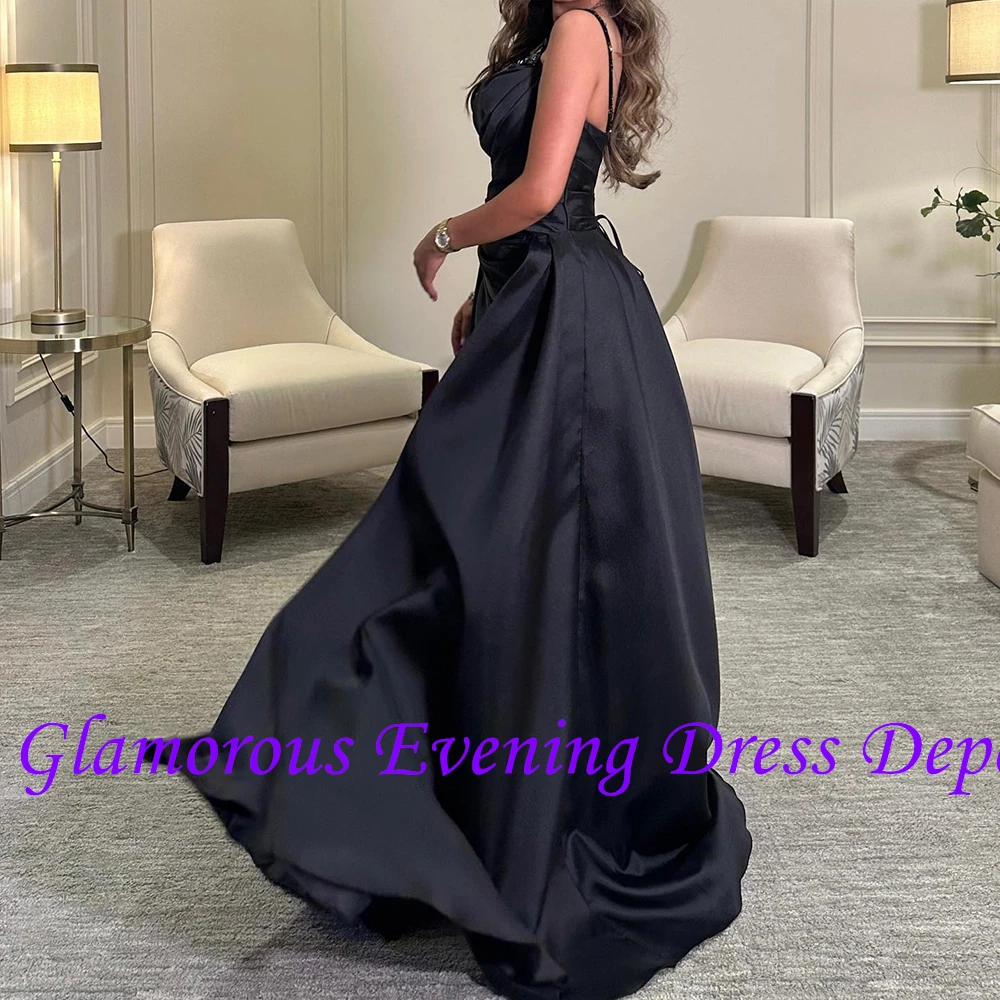 Vestido de fiesta con tirantes finos y escote en forma de corazón de cristal, plisado de tren exquisito personalizado, vestido de noche negro satinado con temperamento