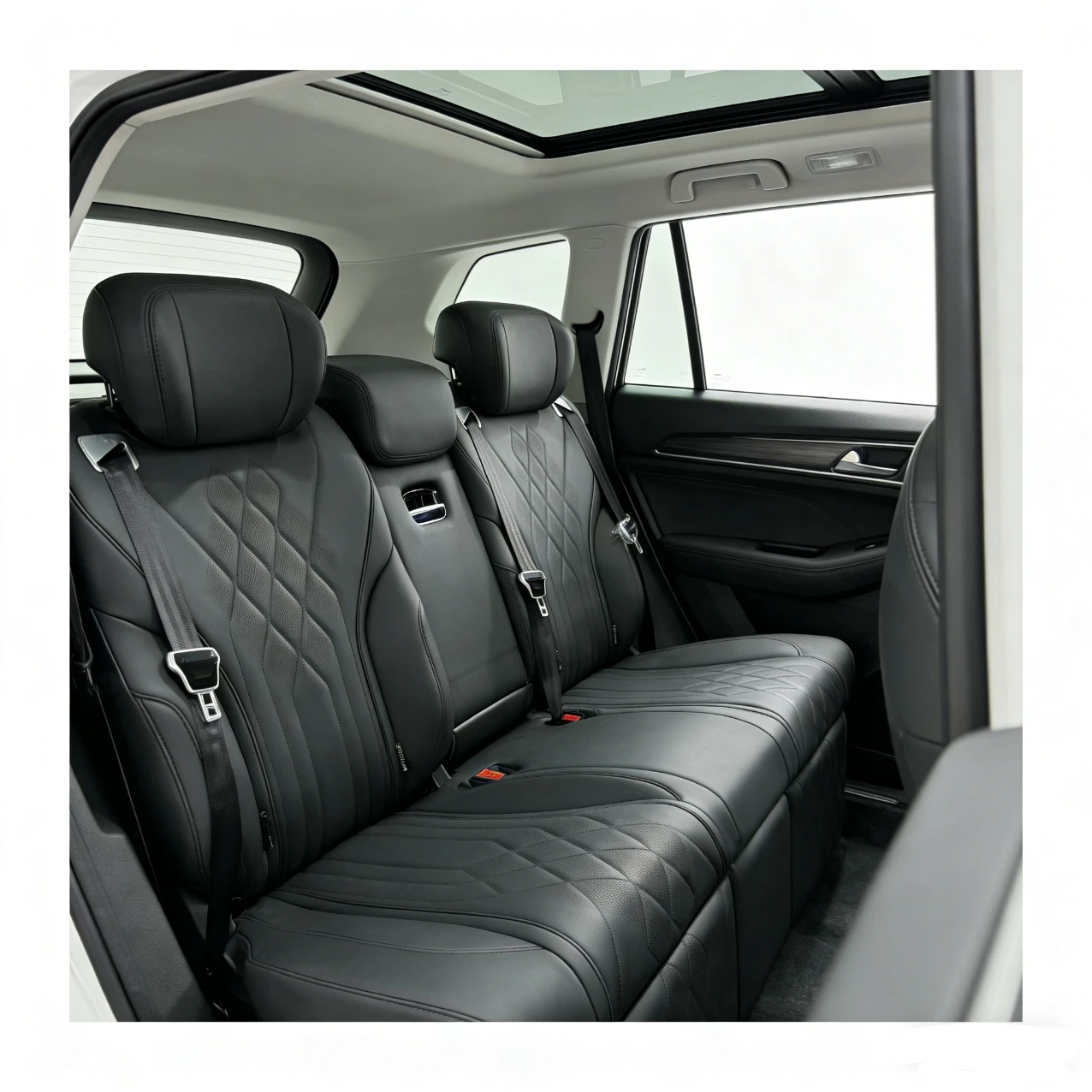 Soft Padded Family-Friendly Black Double Row Luxury Car Seat for Premium MPV & SUV Upgrade