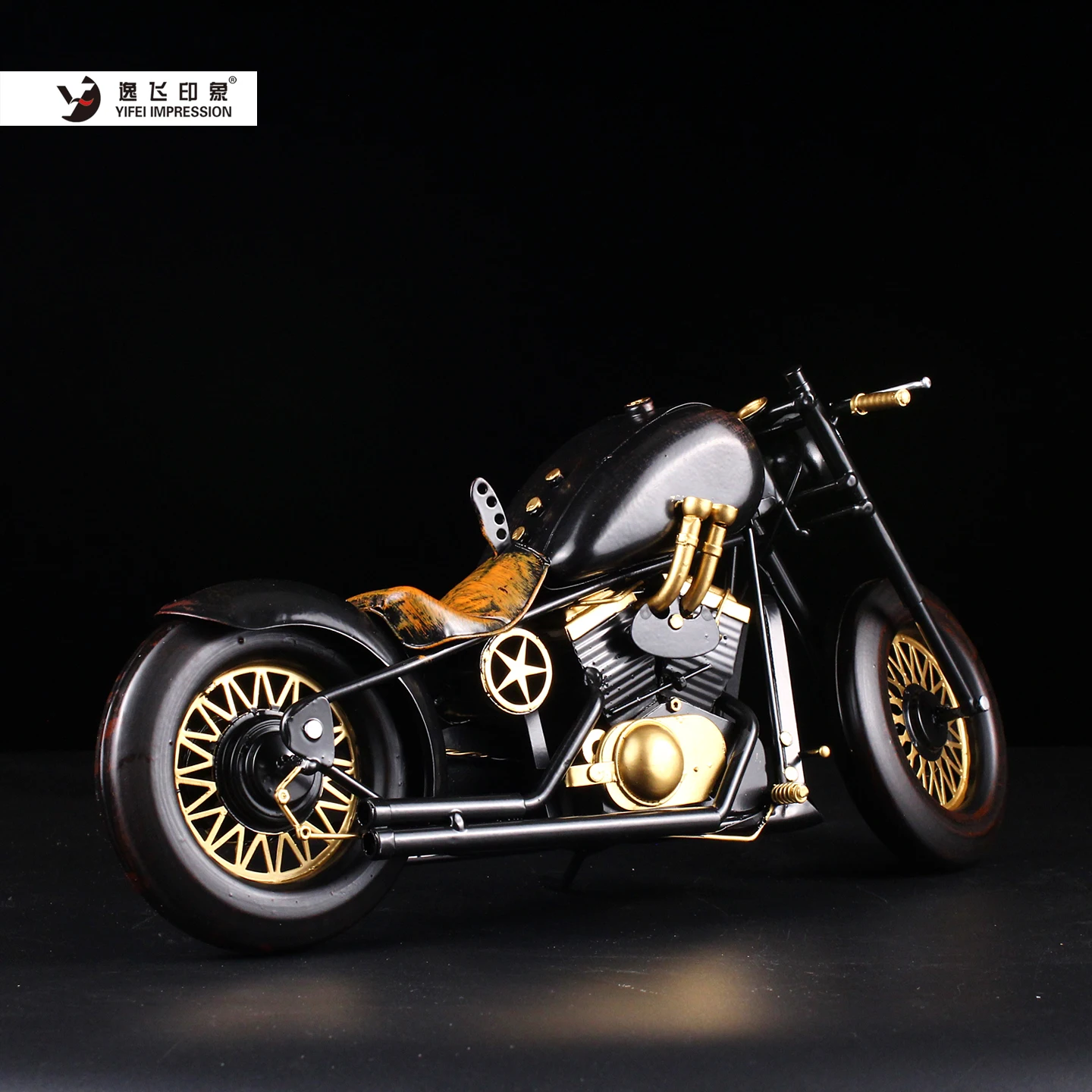 Handmade Vintage Iron Motorcycle Model Black Gold Metal Ornament Retro Creative Photo Props Home Bar Desk Decor