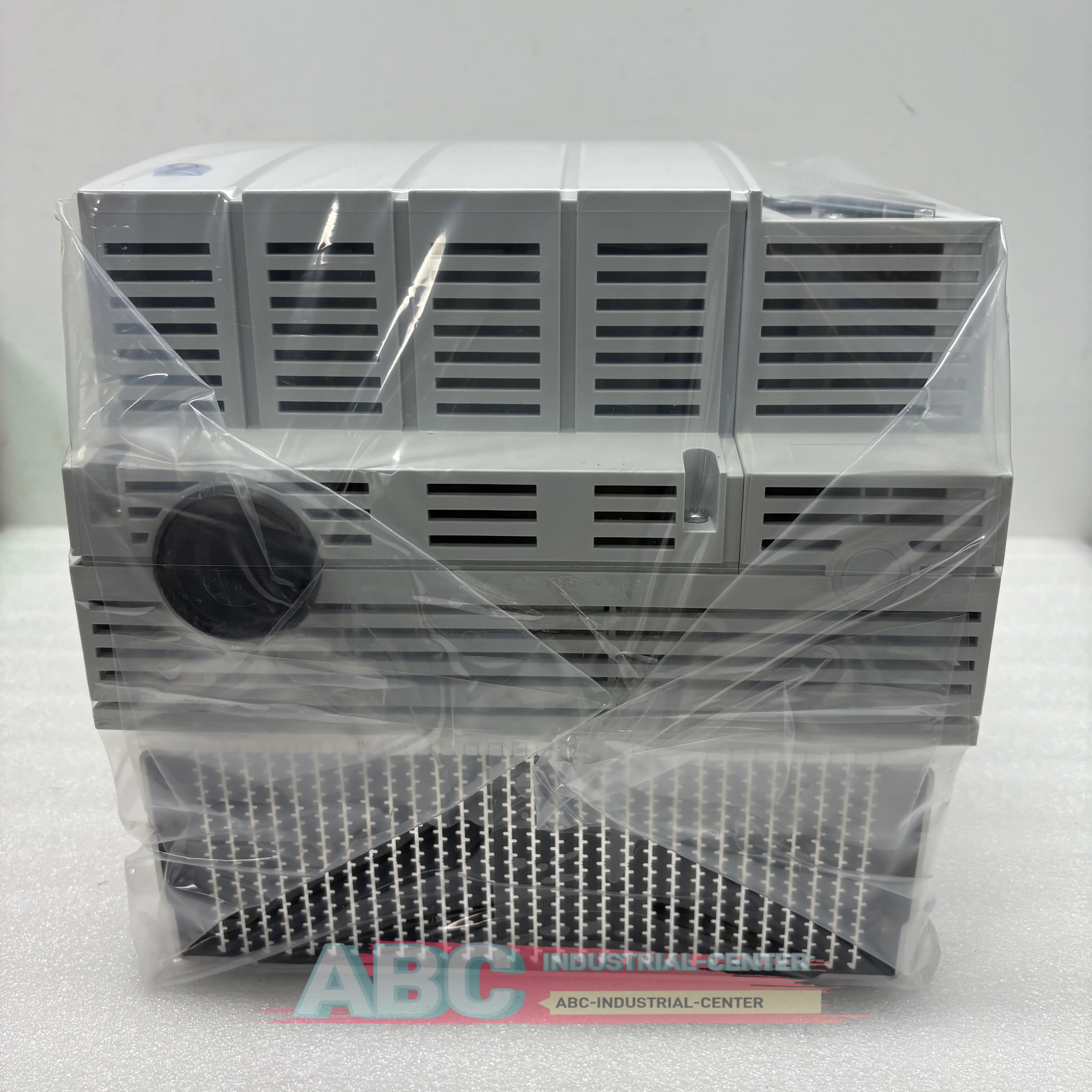 กล่องใหม่ EVS9328-EKV004 EVF9328-EVV004 EVF9328-CVV004 ตัวแปลงความถี่