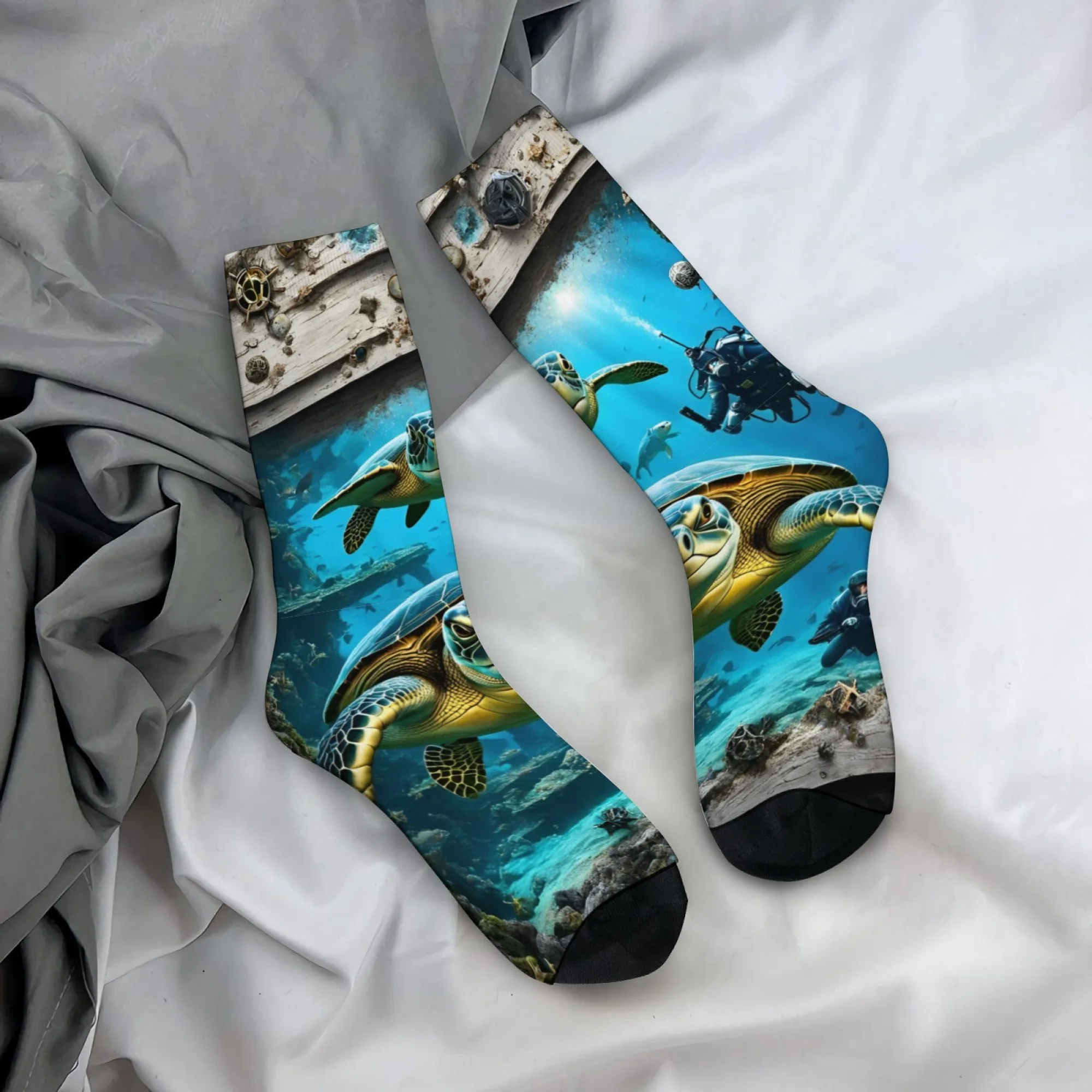 Retro Deep Sea Mystery Marine Life Turtle Print Men's Socks - Novel Street Style Casual Socks - Fun Party and Holiday Gifts