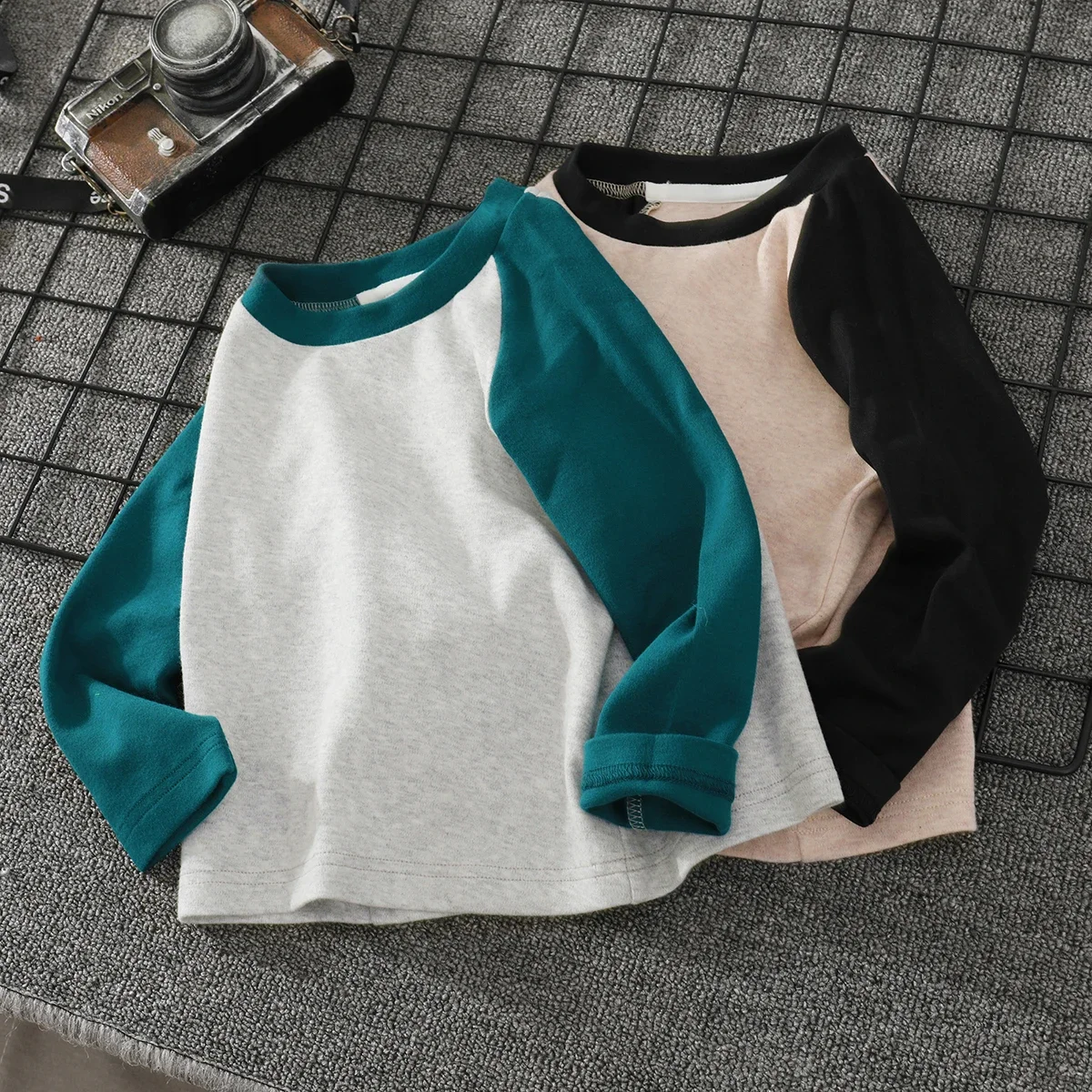 

Boy's Long-Sleeved T-shirt Winter Thickening New Loose Color Matching Children's Casual Tops Teens' Undershirt Baby Trendy T