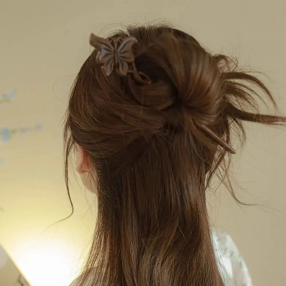 عصا شعر خشبية كلاسيكية على شكل فراشة حيوانات على الطراز الصيني دبوس شعر أرنب للشعر الطويل أغطية رأس هانفو للفتيات