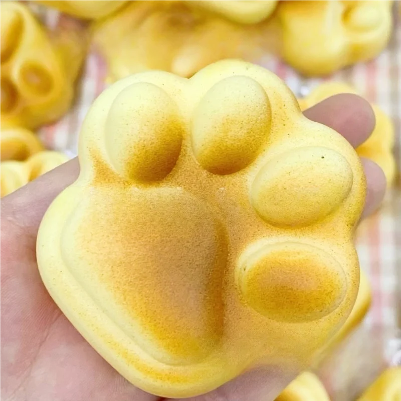 New Simulated Soft Cat's Paw Antistress Foot Squishy Toys,Fidgets Toys, Table Squirt Toy,Squeeze Toy，Slow Rebound