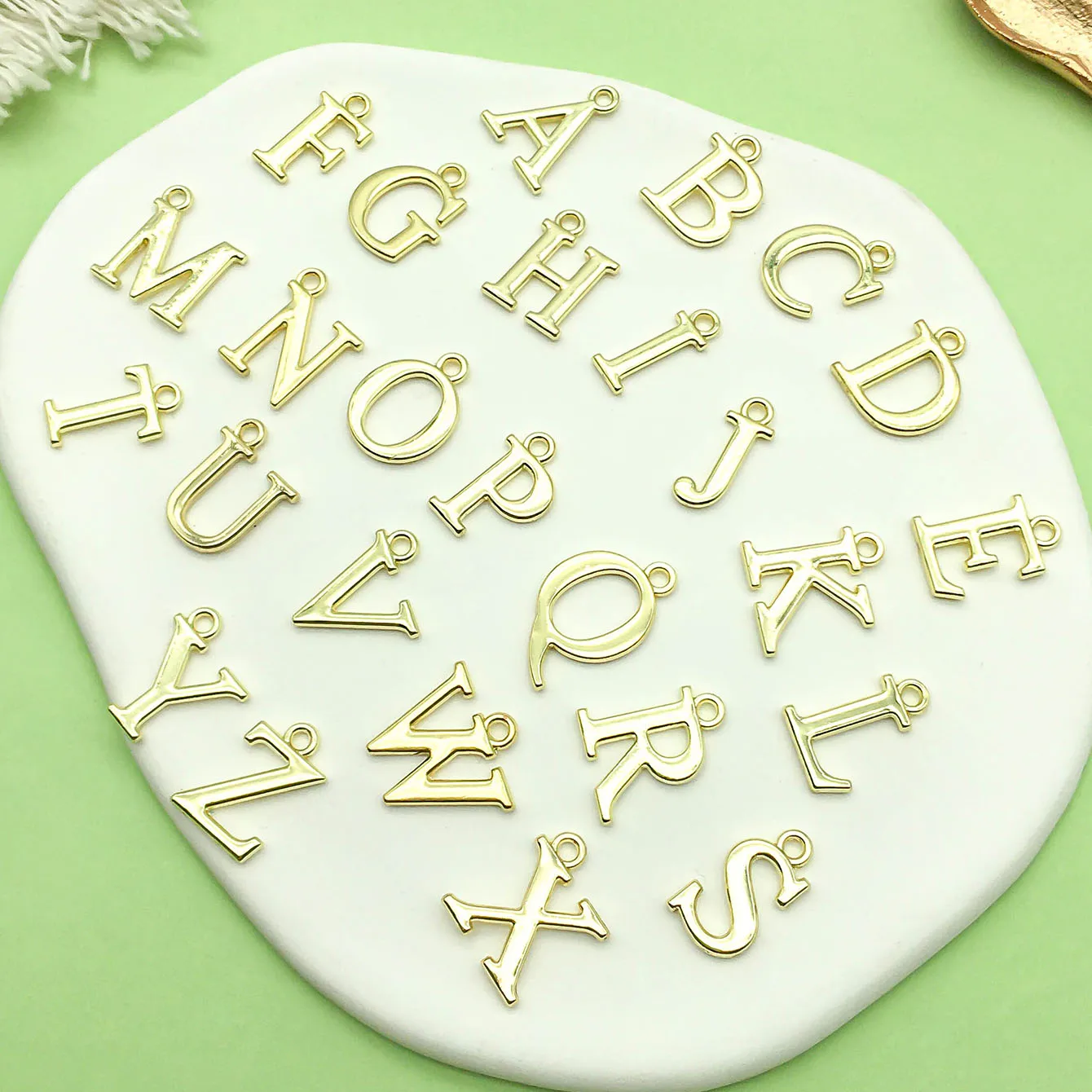 

26pcs 26 English letters A-Z Alphabet Charms Letter Pendants Beads For DIY Necklace Bracelet Artificial Jewelry Making Accessory