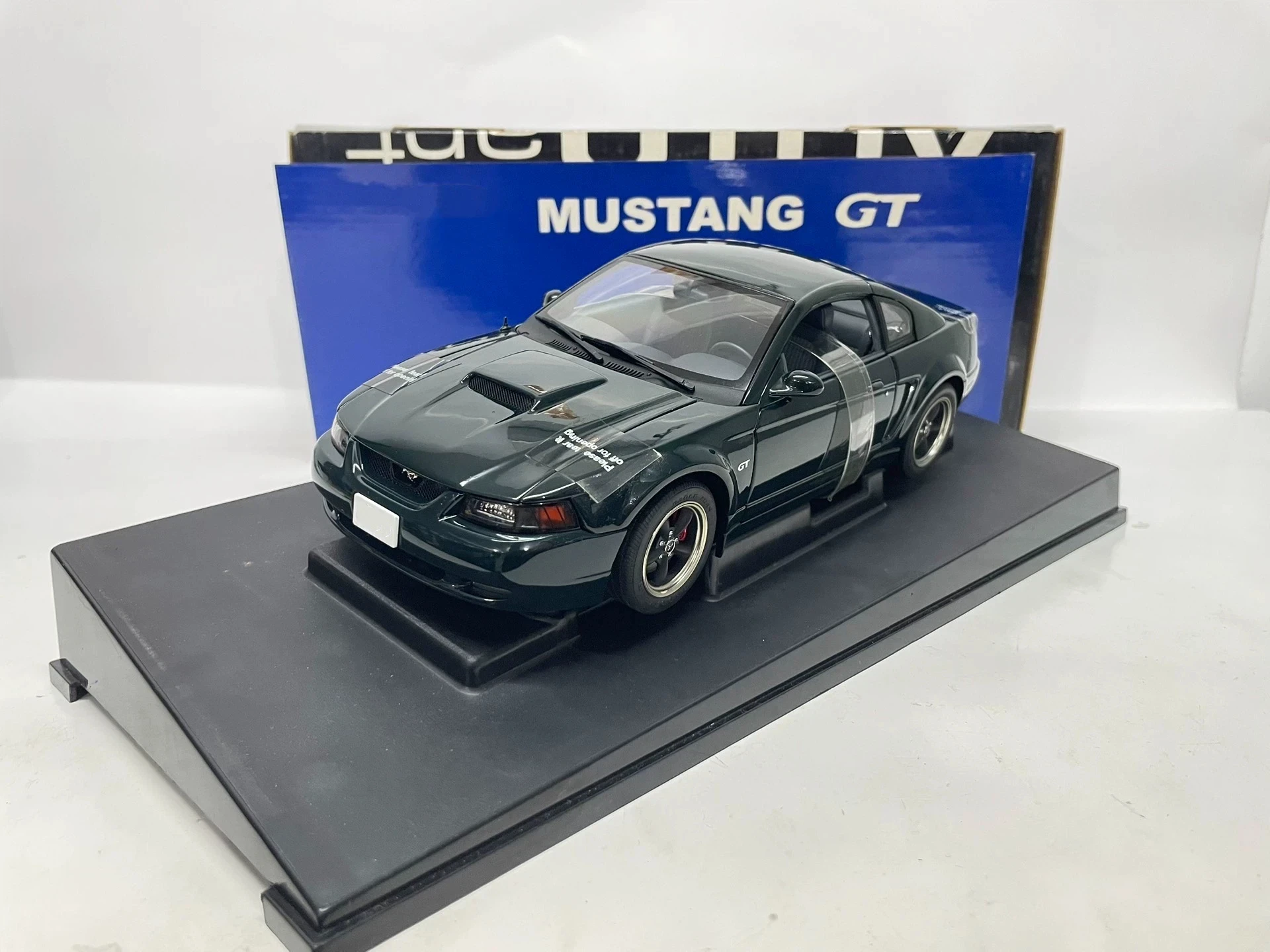 

Autoart 1:18 Mustang GT Graan Simulation Limited Edition All Open Alloy Metal Static Car Model Toy Gift