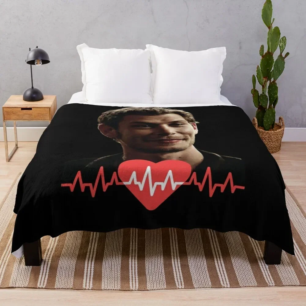 

Klaus Mikaelson Throw Blanket bed plaid Luxury Thicken cosplay anime Blankets