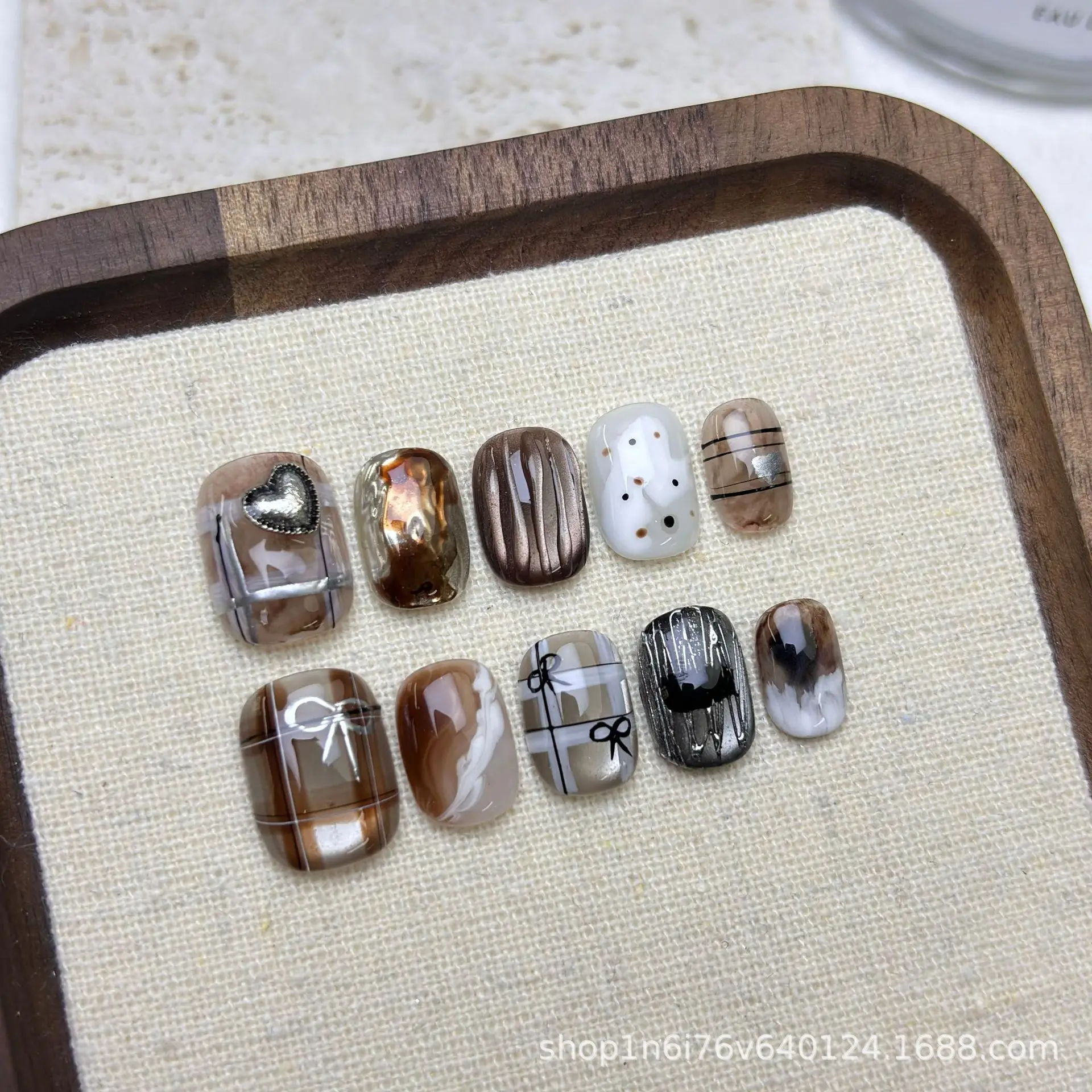 10개 수제 프레스온 네일 가을/겨울 달걀껍질 하트 리본 풀커버 여성&소녀용 탈부착 가능 웨어러블 인조 네일