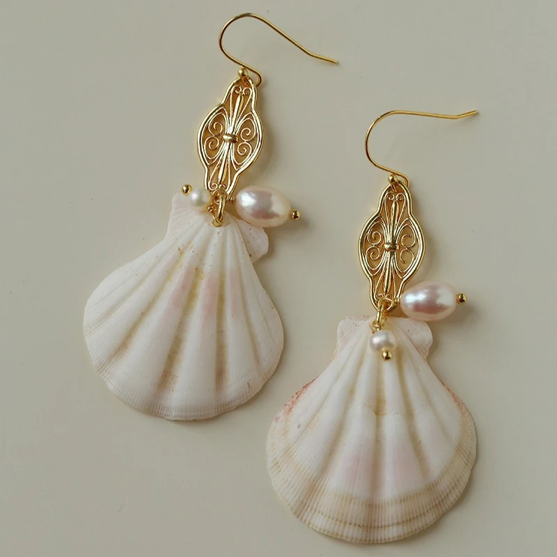 Fashion Natural Pearl Shell Earrings Women Top Quality Vintage Luxury Jewelry Bohemian Trend