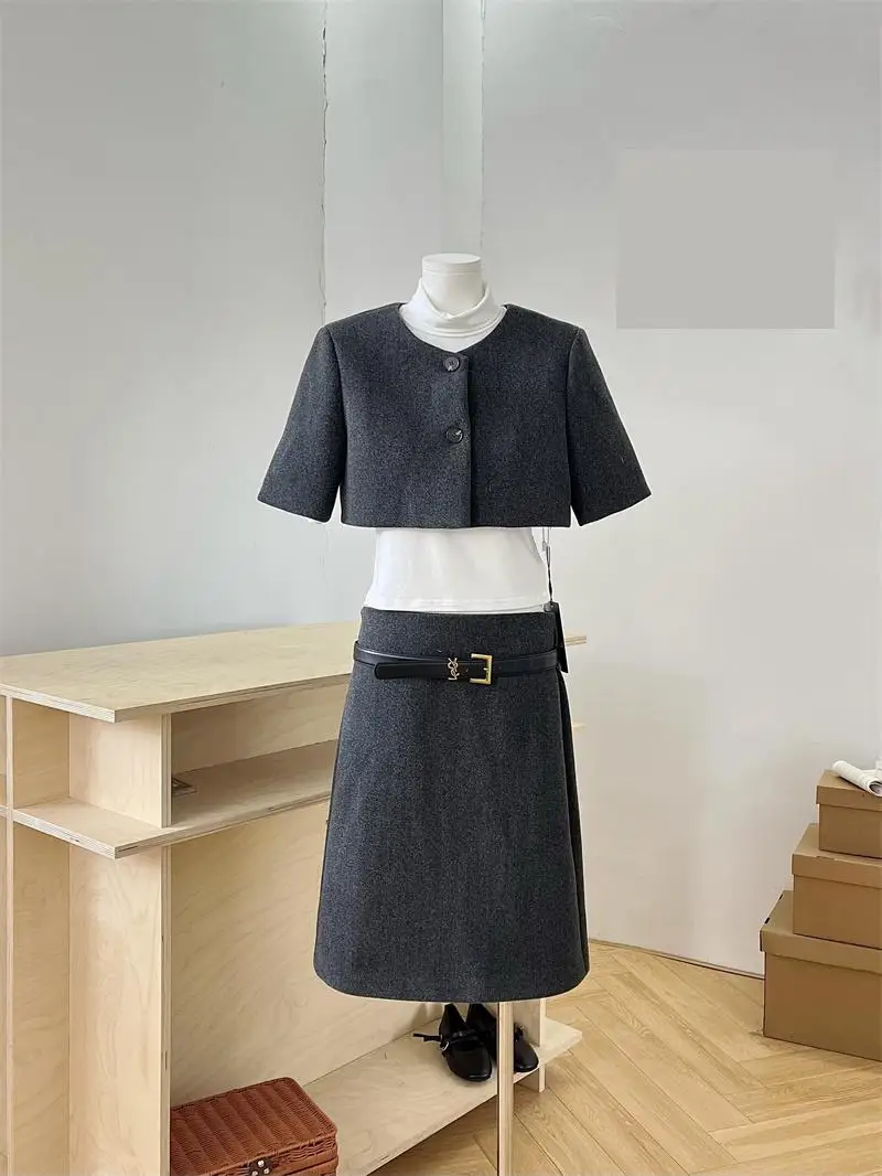 

Women's Streetwear Three Pieces Skirt Set Lady O Neck Short Sleeve Crop Outwear + Turtleneck Short Sleeve T Shirt + Skirt