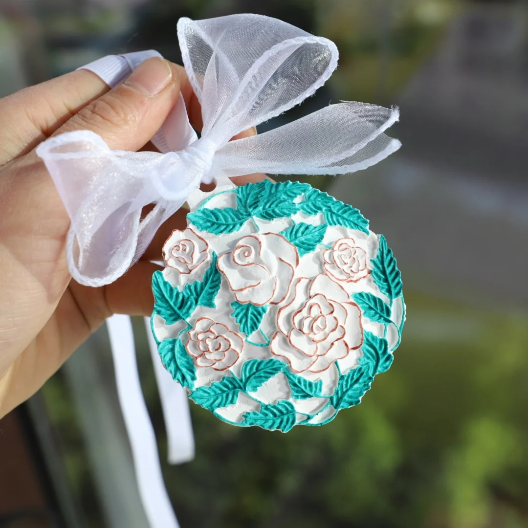 Round Flower Leaf Aromatherapy Gypsum Hanging Silicone Mold Circle Plaster Wax Sheet Car Air Outlet Hanging Mold Birthday Gift