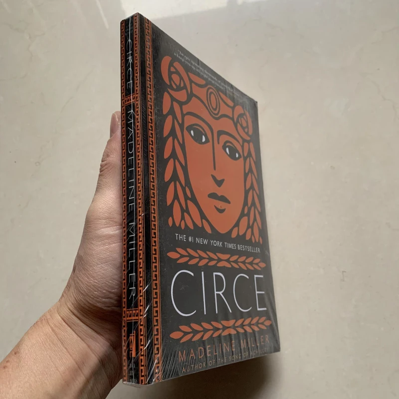 Circe By Madeline Miller Paperback The #1 Bestseller Book