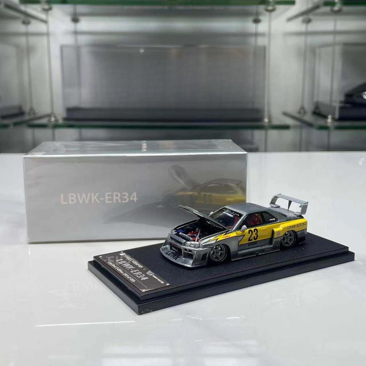 

Diecast SW GTR ER34 LBWK1:64 Scale Alloy Car Model
