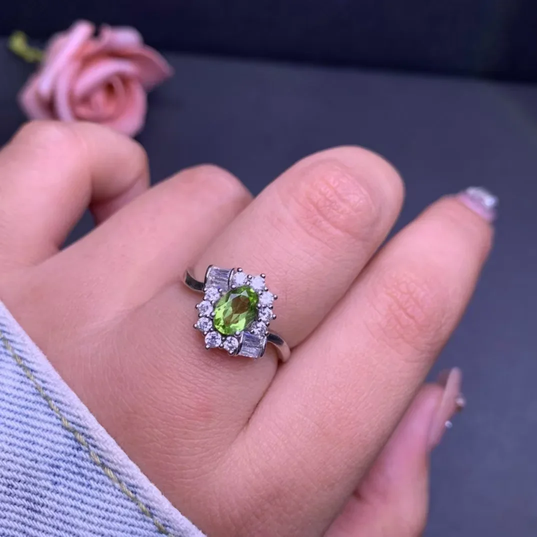 Natural Perdiot Ring 5mm *7mm 0.5ct  VVS Grade for Daily Wear Solid 925 Silver Woman Brithday Gift Peridot Jewelry