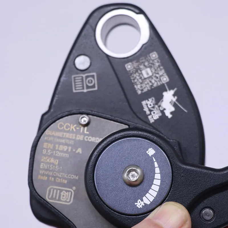 PeakSeek CCK-TL Rope Descender Climbing & Rappelling Device with 250KG Load Capacity for 9.5–12mm Ropes