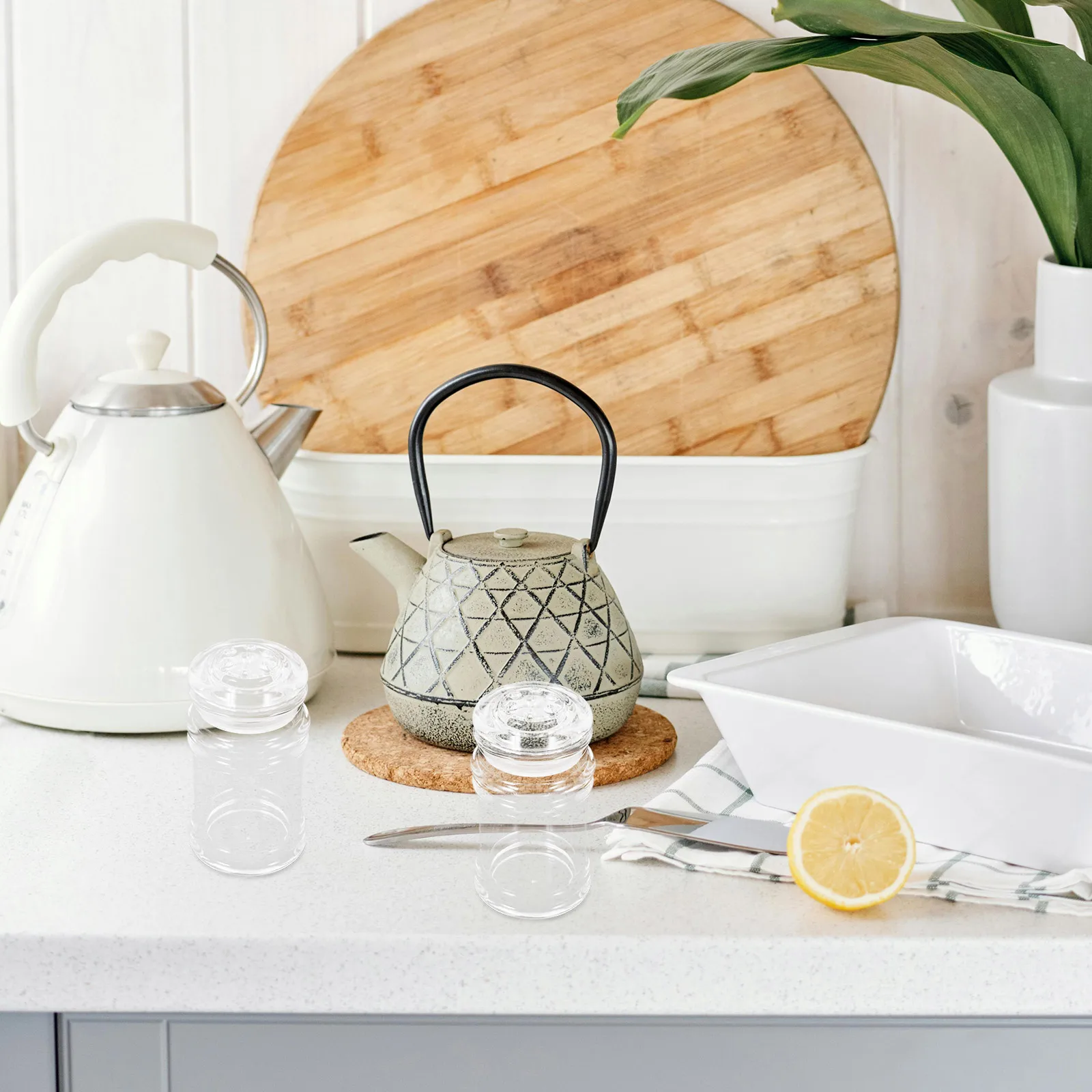 

2pcs Kitchen Spice Bottle Set Crystal Salt Pepper Refillable Suitable Home Restaurant Portable Practical