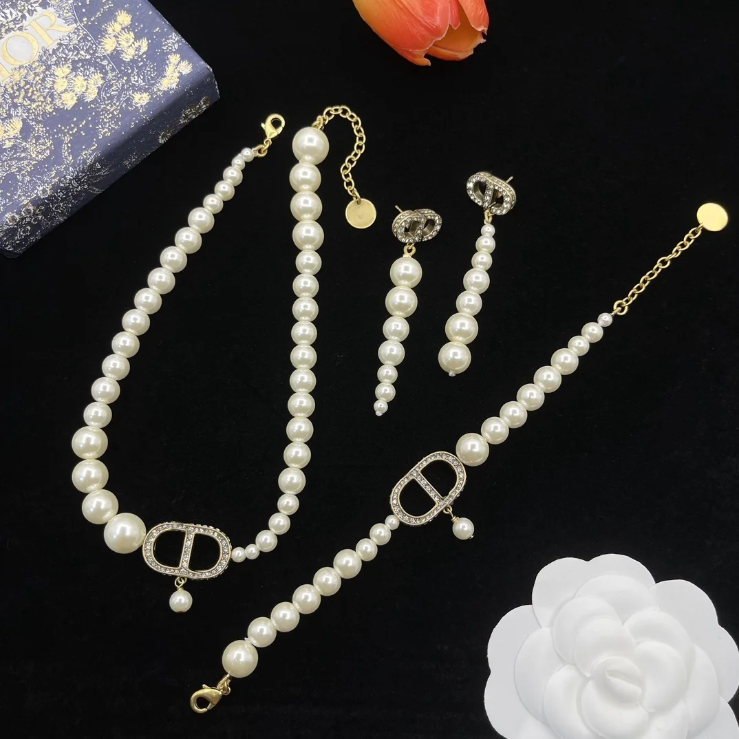 

European and American fashion D-shaped pearl necklace bracelet set