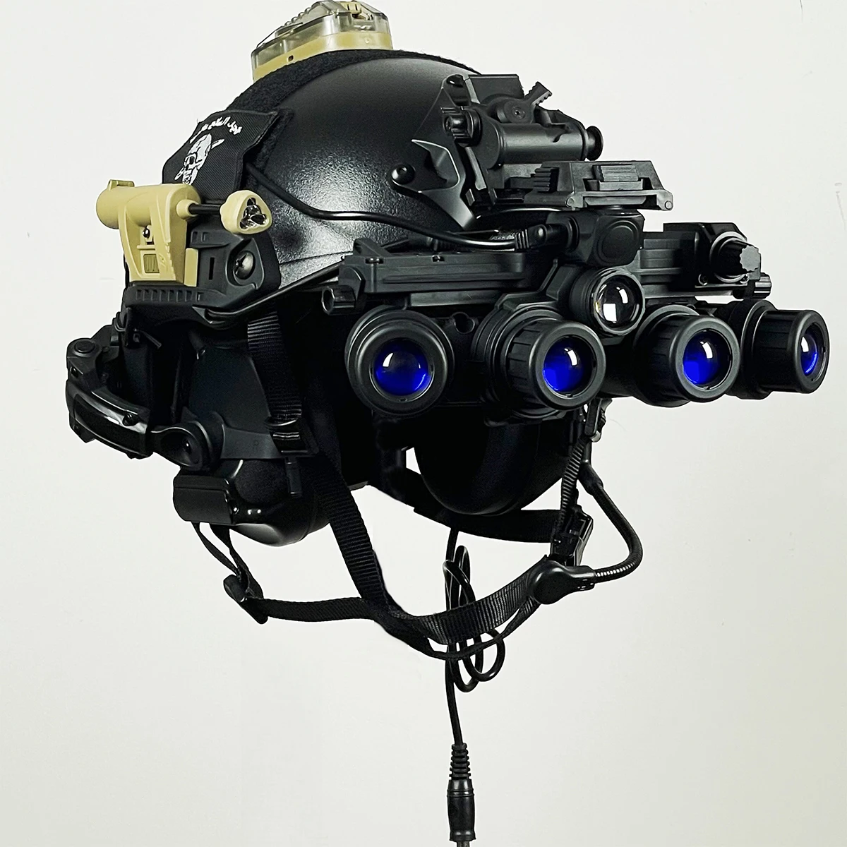 

Fast Tactical Helmet Set with Night Vision Goggles Model Headset Signal Light Outdoor Hunting Airsoft Shooting Protective Gear