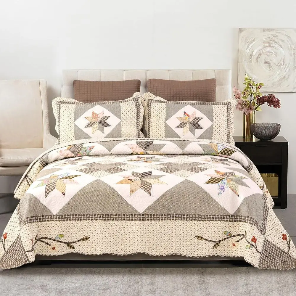 

Комплект стеганых одеял Queen Size из хлопка с пэчворком - двусторонний, с коричневым геометрическим узором, с наволочками, для всех сезонов