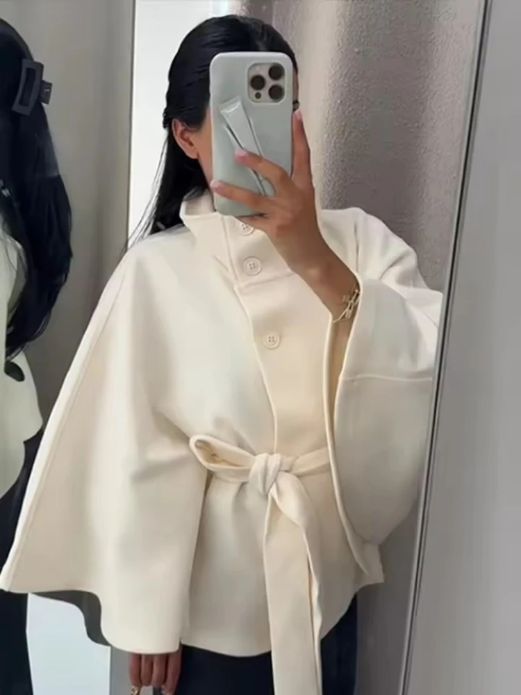 

Elegant White Batwing Sleeve Coat With Belt 2025 Autumn Women Casual Stand Collar Lace-up Short Jacket 2025 Winter Women Outwear