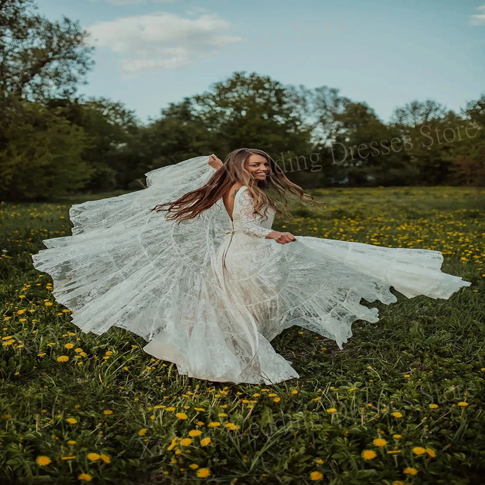 Vestidos de Noiva com Decote V Profundo, Vestidos de Noiva Boho, Mangas Compridas, Sem Costas, Vintage, Linha A, Apliques de Renda, Charmoso, 2024