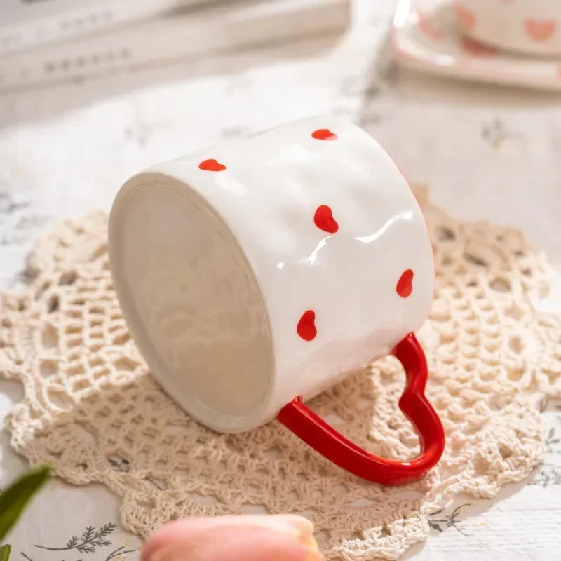 Cute INS style Ceramic Mug Creative Hand-Painted Love Heart Coffee Cup Couples Cup Breakfast Milk tea Mug Valentine\'s Day Gift