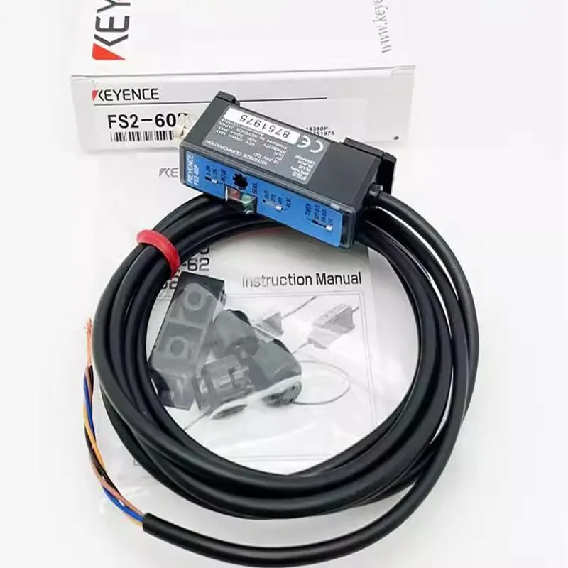 FS2-60P Новый оригинальный оптоволоконный усилитель KEYENCE PNP типа кабеля дальнего обнаружения на складе, добро пожаловать на запрос