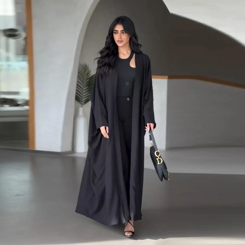 Neu eingetroffen: OEM, neueste Kaftan-Abayas, Dubai, arabische Designs, 2025, verifizierter Verkäufer, schwarze, schicke Abaya-Balle