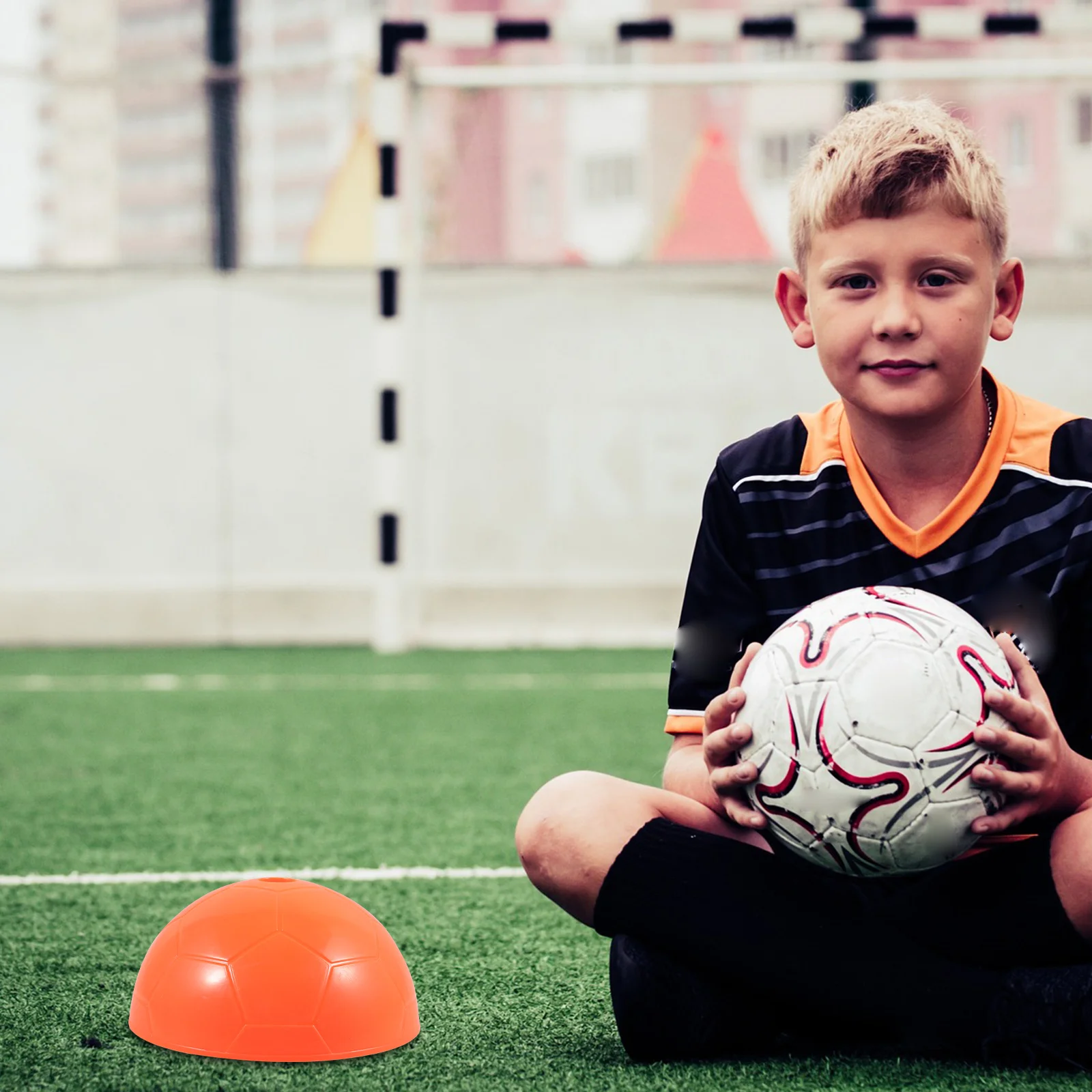 

4pcs Football Training Discs Bright Color Soccer Cones Portable Agility Training Equipment Pe Material Durable Marking Signs