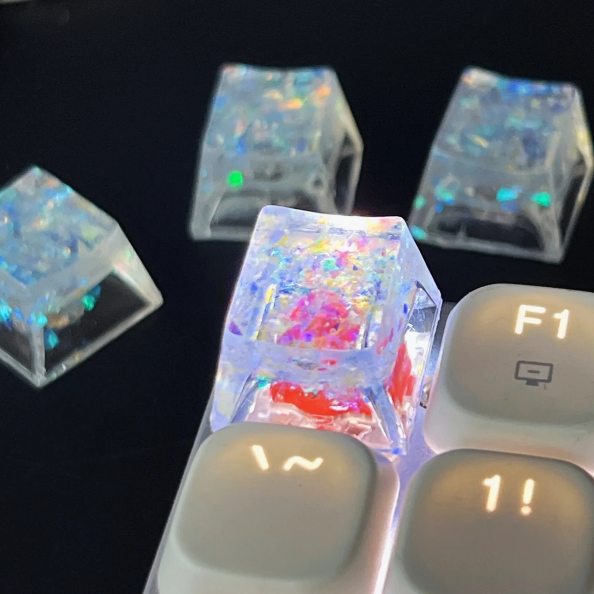 4 Stück handgefertigte bunte Harz-Tastenkappen, durchscheinende Muschel, Papier, Epoxidkleber für mechanische Tastatur, Original-Persönlichkeits-Tastenkappe