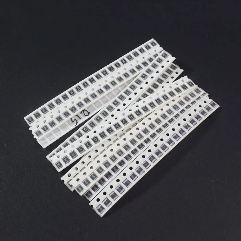

200Pcs 0.1R~0.82R Resistor Kit SMD 1210 Resistor Alloy Resistance Assorted Set 0R10 0R15 0R22 0R33 0R47 0R50 0R62 0R75 0R82 1R00