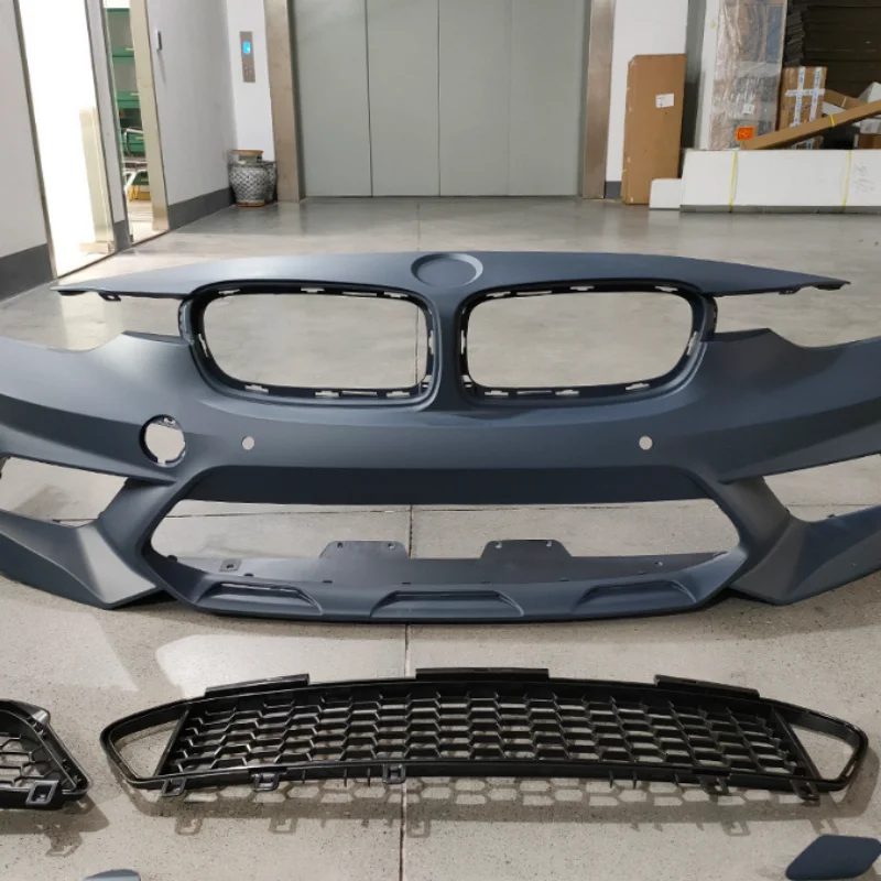 

Комплект обвеса Dream Garage 2026 нового типа для BMW 3 серии F30 F35 2012-2019, обновление до стиля M3C, включает передний бампер в сборе с решеткой